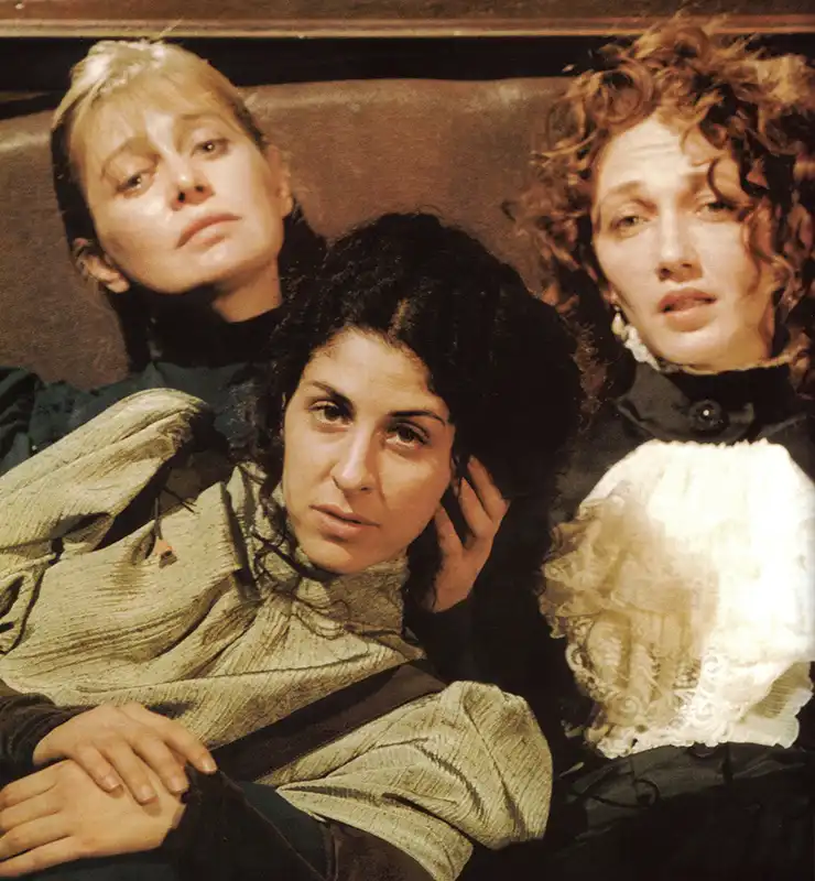 שלוש אחיות (1997)